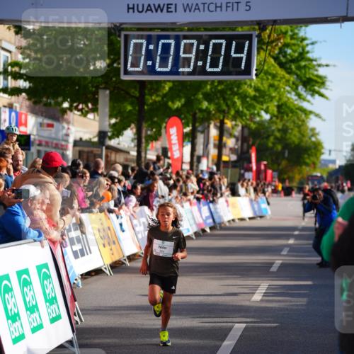 20.09.2026 - PSD Bank Halbmarathon LAZAROV Photography http://msf.ph/oto/10547823 20.09.2026 10:28:28 Ziel 324 meine-sportfotos.de