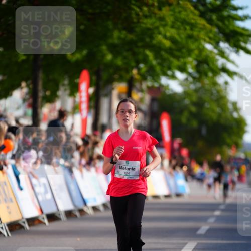 20.09.2026 - PSD Bank Halbmarathon LAZAROV Photography http://msf.ph/oto/10547879 20.09.2026 10:29:14 Ziel 124 meine-sportfotos.de