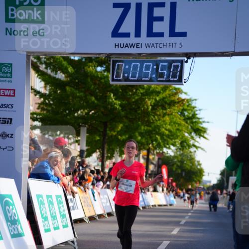 20.09.2026 - PSD Bank Halbmarathon LAZAROV Photography http://msf.ph/oto/10547880 20.09.2026 10:29:14 Ziel 124 meine-sportfotos.de