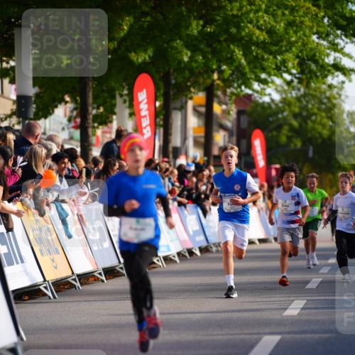 20.09.2026 - PSD Bank Halbmarathon LAZAROV Photography http://msf.ph/oto/10547912 20.09.2026 10:29:32 Ziel 102, 137, 140, 181, 228, 357, 368, 377 meine-sportfotos.de