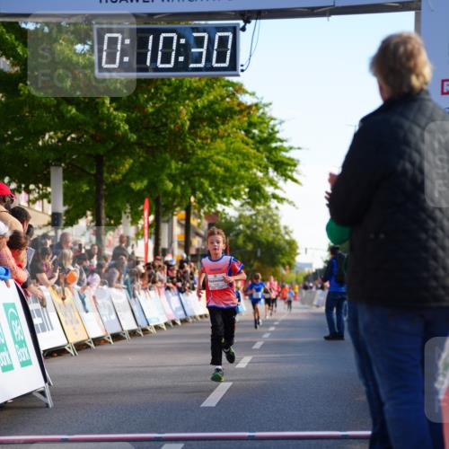 20.09.2026 - PSD Bank Halbmarathon LAZAROV Photography http://msf.ph/oto/10547953 20.09.2026 10:29:54 Ziel 112, 202, 266, 279 meine-sportfotos.de