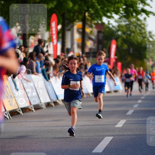20.09.2026 - PSD Bank Halbmarathon LAZAROV Photography http://msf.ph/oto/10547961 20.09.2026 10:29:57 Ziel 112, 202, 266, 279, 321 meine-sportfotos.de