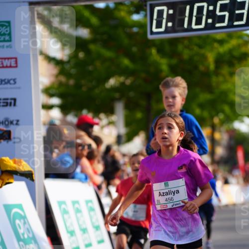 20.09.2026 - PSD Bank Halbmarathon LAZAROV Photography http://msf.ph/oto/10547997 20.09.2026 10:30:18 Ziel 116, 167, 297, 310, 405, 456 meine-sportfotos.de