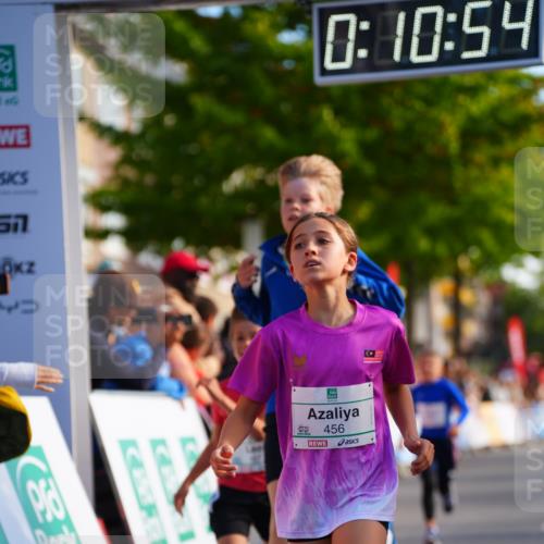 20.09.2026 - PSD Bank Halbmarathon LAZAROV Photography http://msf.ph/oto/10547998 20.09.2026 10:30:18 Ziel 116, 167, 297, 310, 405, 456 meine-sportfotos.de