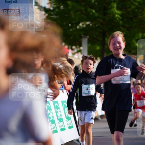 20.09.2026 - PSD Bank Halbmarathon LAZAROV Photography http://msf.ph/oto/10548124 20.09.2026 10:31:27 Ziel 108, 146, 158, 217, 245, 280, 309, 326, 353, 358, 395, 398, 410, 439, 448 meine-sportfotos.de