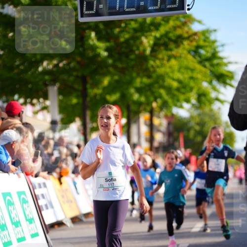 20.09.2026 - PSD Bank Halbmarathon LAZAROV Photography http://msf.ph/oto/10548222 20.09.2026 10:32:17 Ziel 117, 120, 153, 164, 170, 205, 226, 249, 285, 300, 346, 373, 453 meine-sportfotos.de