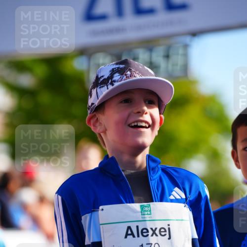 20.09.2026 - PSD Bank Halbmarathon LAZAROV Photography http://msf.ph/oto/10548234 20.09.2026 10:32:22 Ziel 117, 120, 164, 170, 205, 249, 272, 285, 299, 300, 453 meine-sportfotos.de