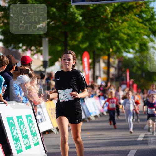 20.09.2026 - PSD Bank Halbmarathon LAZAROV Photography http://msf.ph/oto/10548243 20.09.2026 10:32:29 Ziel 107, 126, 129, 131, 132, 198, 243, 244, 272, 299, 300 meine-sportfotos.de