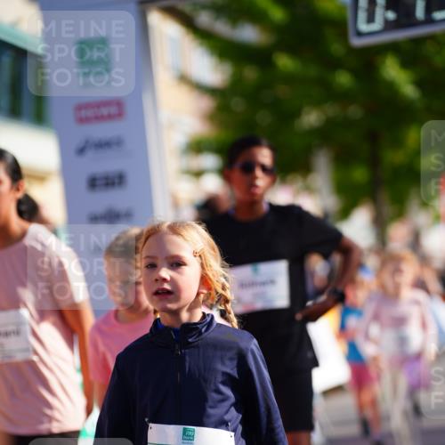 20.09.2026 - PSD Bank Halbmarathon LAZAROV Photography http://msf.ph/oto/10548263 20.09.2026 10:32:40 Ziel 118, 125, 129, 133, 178, 179, 182, 184, 191, 198, 200, 209, 244, 248, 288, 313, 333, 359, 396, 425, 443, 454 meine-sportfotos.de