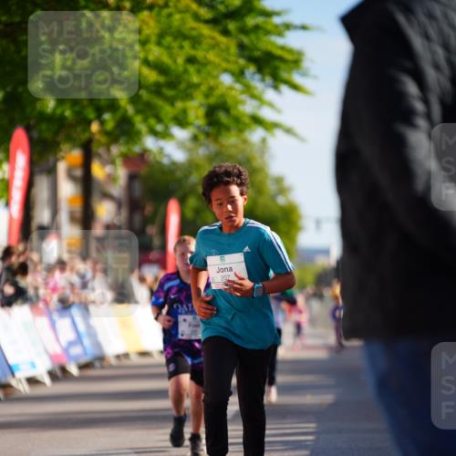 20.09.2026 - PSD Bank Halbmarathon LAZAROV Photography http://msf.ph/oto/10548390 20.09.2026 10:33:52 Ziel 138, 166, 207, 290, 424 meine-sportfotos.de