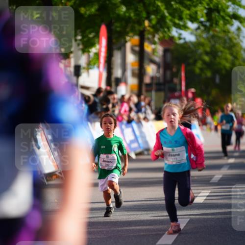 20.09.2026 - PSD Bank Halbmarathon LAZAROV Photography http://msf.ph/oto/10548403 20.09.2026 10:33:58 Ziel 138, 171, 173, 207, 290, 382 meine-sportfotos.de