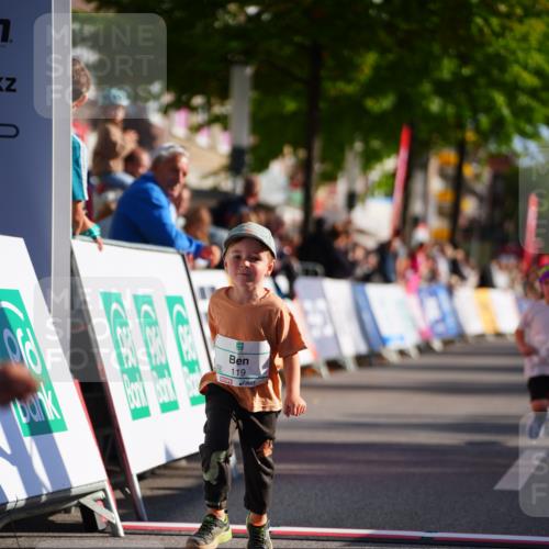 20.09.2026 - PSD Bank Halbmarathon LAZAROV Photography http://msf.ph/oto/10548514 20.09.2026 10:35:06 Ziel 119, 161, 163, 334, 378, 401, 428 meine-sportfotos.de