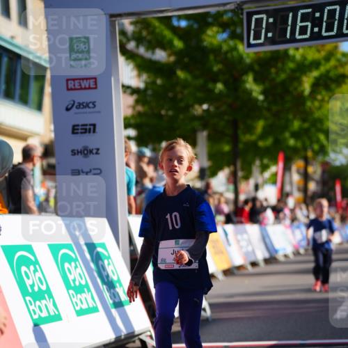 20.09.2026 - PSD Bank Halbmarathon LAZAROV Photography http://msf.ph/oto/10548548 20.09.2026 10:35:24 Ziel 203, 287, 303, 311, 423, 440, 460 meine-sportfotos.de