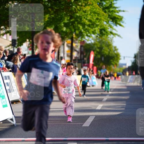 20.09.2026 - PSD Bank Halbmarathon LAZAROV Photography http://msf.ph/oto/10548563 20.09.2026 10:35:33 Ziel 169, 192, 366, 385, 460 meine-sportfotos.de