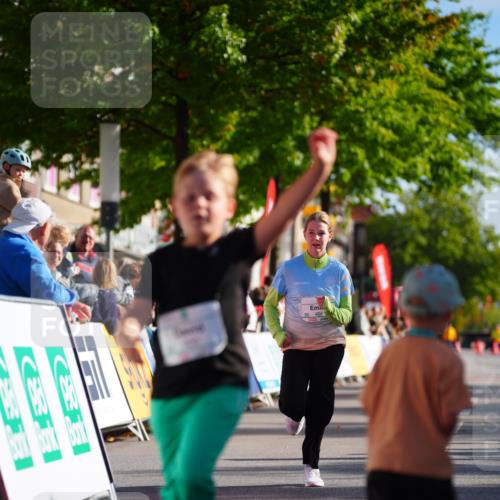 20.09.2026 - PSD Bank Halbmarathon LAZAROV Photography http://msf.ph/oto/10548573 20.09.2026 10:35:39 Ziel 169, 192, 320, 366, 404 meine-sportfotos.de