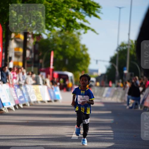 20.09.2026 - PSD Bank Halbmarathon LAZAROV Photography http://msf.ph/oto/10548593 20.09.2026 10:36:15 Ziel 442 meine-sportfotos.de