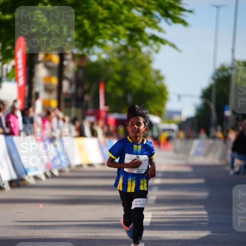 20.09.2026 - PSD Bank Halbmarathon LAZAROV Photography http://msf.ph/oto/10548597 20.09.2026 10:36:16 Ziel 442 meine-sportfotos.de