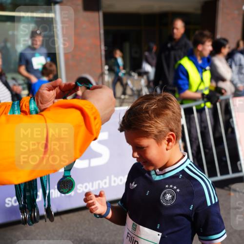 20.09.2026 - PSD Bank Halbmarathon LAZAROV Photography http://msf.ph/oto/10548640 20.09.2026 10:37:37 Ziel 180 meine-sportfotos.de