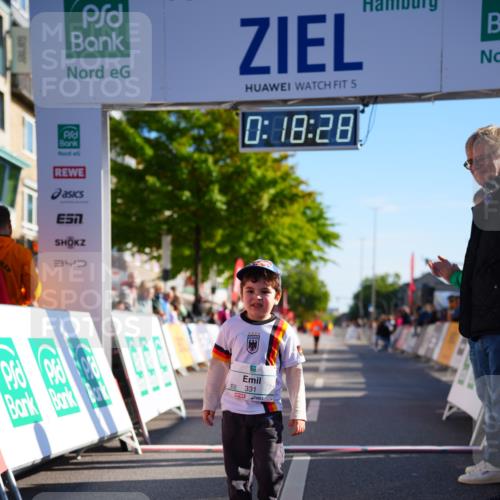 20.09.2026 - PSD Bank Halbmarathon LAZAROV Photography http://msf.ph/oto/10548661 20.09.2026 10:37:52 Ziel 331 meine-sportfotos.de