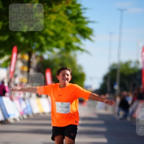 20.09.2026 - PSD Bank Halbmarathon LAZAROV Photography http://msf.ph/oto/10548669 20.09.2026 10:38:01 Ziel 220 meine-sportfotos.de