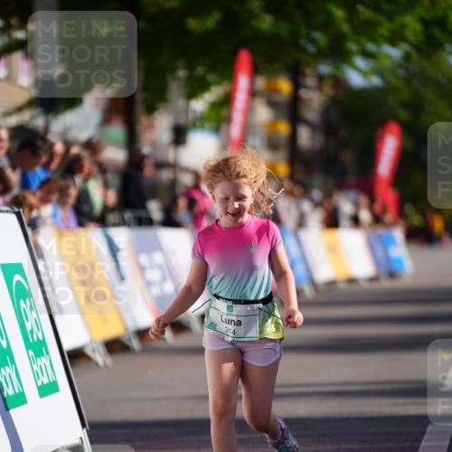 20.09.2026 - PSD Bank Halbmarathon LAZAROV Photography http://msf.ph/oto/10548699 20.09.2026 10:38:34 Ziel 314 meine-sportfotos.de