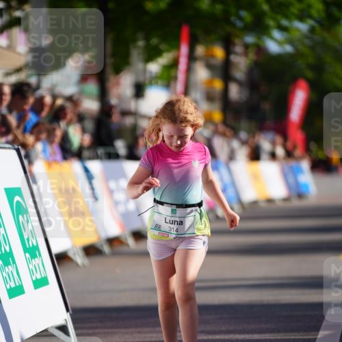 20.09.2026 - PSD Bank Halbmarathon LAZAROV Photography http://msf.ph/oto/10548700 20.09.2026 10:38:34 Ziel 314 meine-sportfotos.de