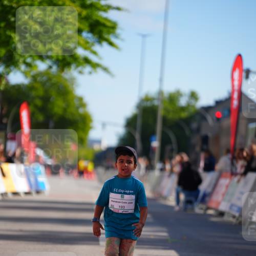 20.09.2026 - PSD Bank Halbmarathon LAZAROV Photography http://msf.ph/oto/10548727 20.09.2026 10:43:25 Ziel 193 meine-sportfotos.de