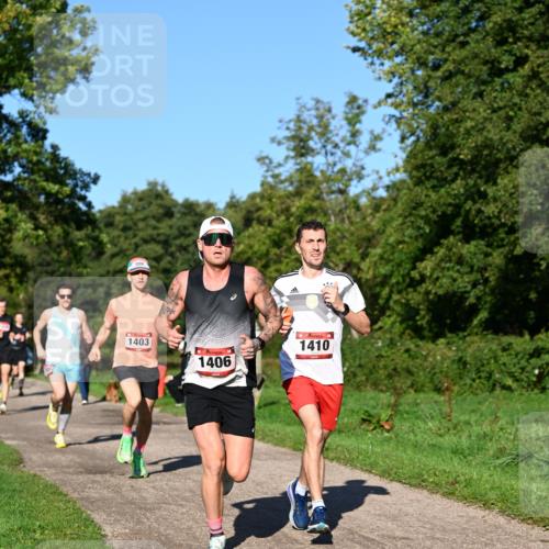 27.09.2026 - 34. Volkslauf durch das schöne Alstertal Dr. Thomas Lammeyer http://msf.ph/oto/10561144 27.09.2026 10:03:51 Laufen 1403, 1406, 1410 meine-sportfotos.de