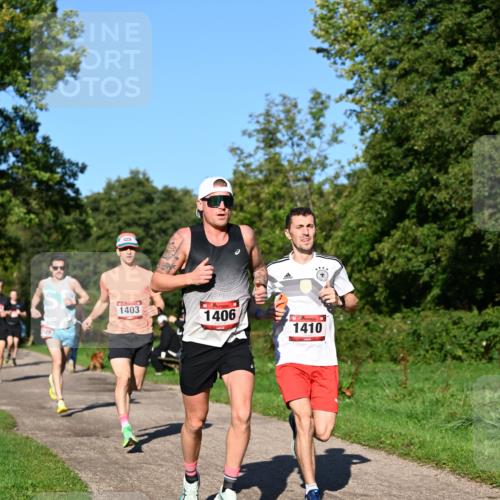 27.09.2026 - 34. Volkslauf durch das schöne Alstertal Dr. Thomas Lammeyer http://msf.ph/oto/10561145 27.09.2026 10:03:51 Laufen 709, 1403, 1406, 1410 meine-sportfotos.de
