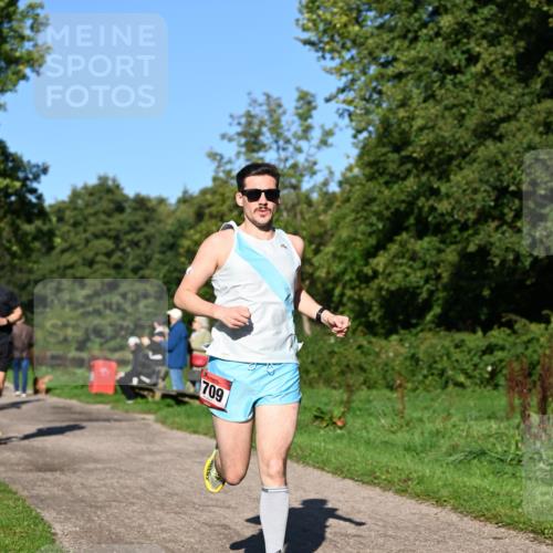 27.09.2026 - 34. Volkslauf durch das schöne Alstertal Dr. Thomas Lammeyer http://msf.ph/oto/10561156 27.09.2026 10:03:53 Laufen 709 meine-sportfotos.de