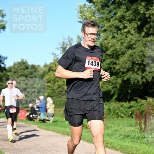 27.09.2026 - 34. Volkslauf durch das schöne Alstertal Dr. Thomas Lammeyer http://msf.ph/oto/10561170 27.09.2026 10:03:57 Laufen 1439 meine-sportfotos.de