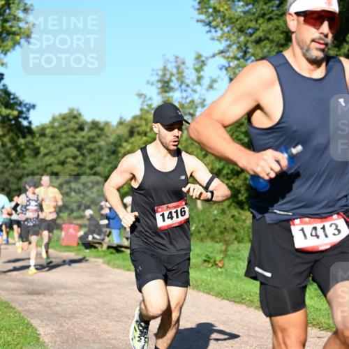 27.09.2026 - 35. Volkslauf durch das schöne Alstertal Dr. Thomas Lammeyer http://msf.ph/oto/10561226 27.09.2026 10:04:06 Laufen 1416, 1413 meine-sportfotos.de