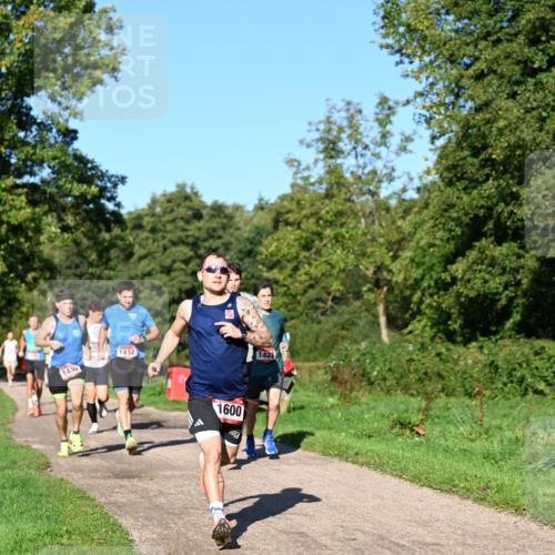 27.09.2026 - 35. Volkslauf durch das schöne Alstertal Dr. Thomas Lammeyer http://msf.ph/oto/10561259 27.09.2026 10:04:12 Laufen 1430, 1432, 1600, 1423 meine-sportfotos.de