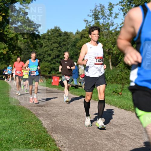 27.09.2026 - 35. Volkslauf durch das schöne Alstertal Dr. Thomas Lammeyer http://msf.ph/oto/10561276 27.09.2026 10:04:16 Laufen 1699, 1445, 424, 1420, 1430 meine-sportfotos.de