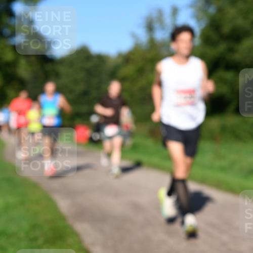 27.09.2026 - 35. Volkslauf durch das schöne Alstertal Dr. Thomas Lammeyer http://msf.ph/oto/10561279 27.09.2026 10:04:16 Laufen  meine-sportfotos.de