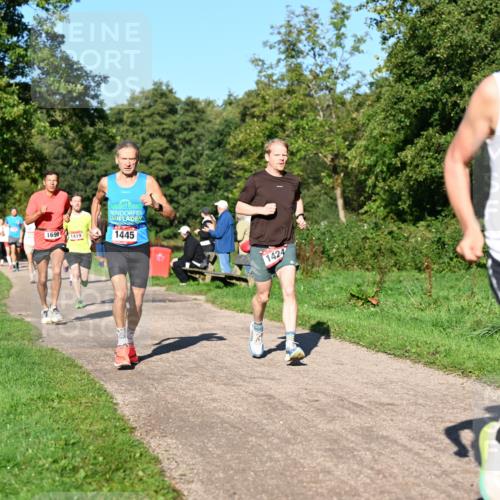 27.09.2026 - 35. Volkslauf durch das schöne Alstertal Dr. Thomas Lammeyer http://msf.ph/oto/10561282 27.09.2026 10:04:17 Laufen 1699, 1419, 1445, 1424, 1420 meine-sportfotos.de