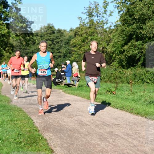27.09.2026 - 35. Volkslauf durch das schöne Alstertal Dr. Thomas Lammeyer http://msf.ph/oto/10561284 27.09.2026 10:04:17 Laufen 1699, 419, 1445, 1424 meine-sportfotos.de