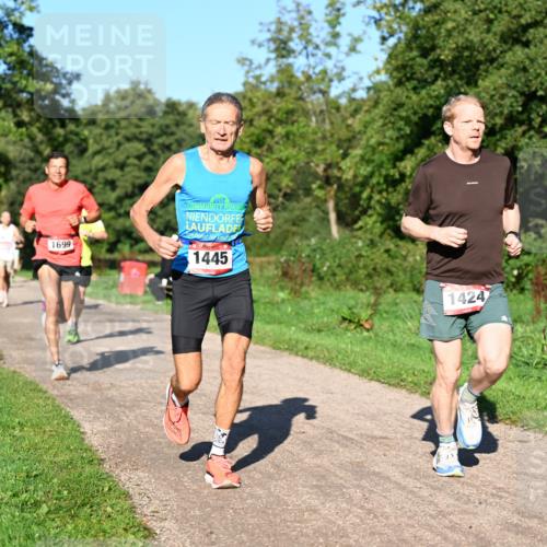 27.09.2026 - 35. Volkslauf durch das schöne Alstertal Dr. Thomas Lammeyer http://msf.ph/oto/10561291 27.09.2026 10:04:18 Laufen 1699, 1445, 1424 meine-sportfotos.de