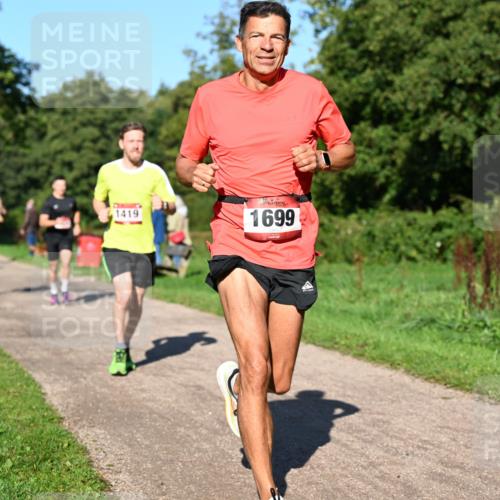 27.09.2026 - 35. Volkslauf durch das schöne Alstertal Dr. Thomas Lammeyer http://msf.ph/oto/10561305 27.09.2026 10:04:20 Laufen 1419, 1699 meine-sportfotos.de
