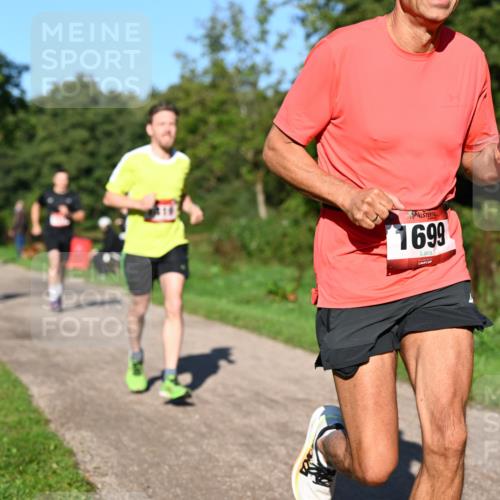 27.09.2026 - 35. Volkslauf durch das schöne Alstertal Dr. Thomas Lammeyer http://msf.ph/oto/10561308 27.09.2026 10:04:20 Laufen 1699 meine-sportfotos.de