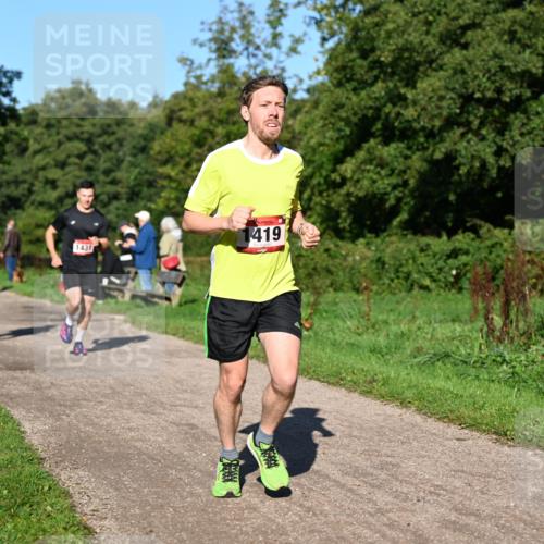 27.09.2026 - 35. Volkslauf durch das schöne Alstertal Dr. Thomas Lammeyer http://msf.ph/oto/10561312 27.09.2026 10:04:21 Laufen 1431, 1419 meine-sportfotos.de