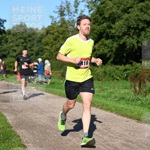 27.09.2026 - 35. Volkslauf durch das schöne Alstertal Dr. Thomas Lammeyer http://msf.ph/oto/10561313 27.09.2026 10:04:21 Laufen 419 meine-sportfotos.de