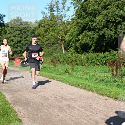 27.09.2026 - 35. Volkslauf durch das schöne Alstertal Dr. Thomas Lammeyer http://msf.ph/oto/10561317 27.09.2026 10:04:22 Laufen 1460, 1440, 1431 meine-sportfotos.de