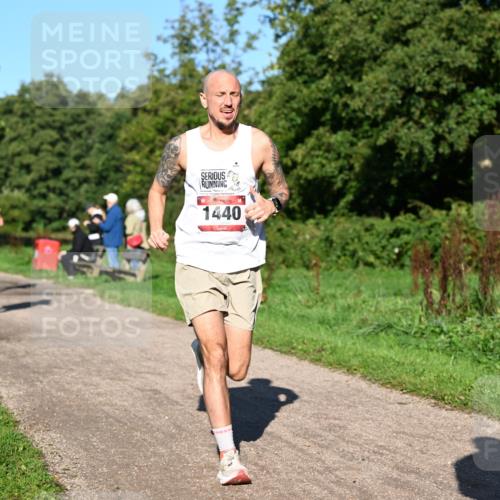 27.09.2026 - 35. Volkslauf durch das schöne Alstertal Dr. Thomas Lammeyer http://msf.ph/oto/10561331 27.09.2026 10:04:24 Laufen 1440 meine-sportfotos.de