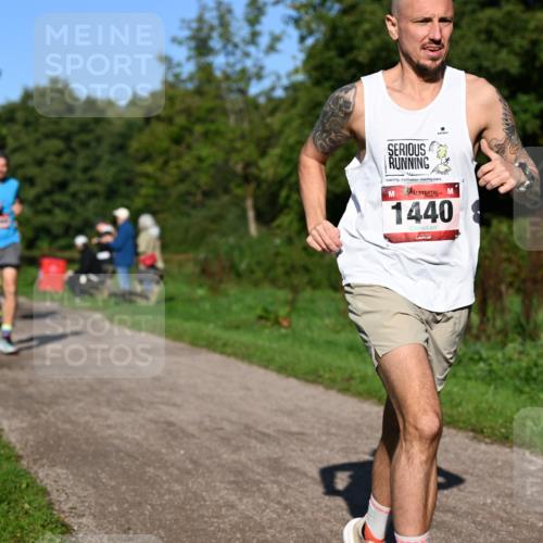 27.09.2026 - 35. Volkslauf durch das schöne Alstertal Dr. Thomas Lammeyer http://msf.ph/oto/10561335 27.09.2026 10:04:25 Laufen 1440 meine-sportfotos.de