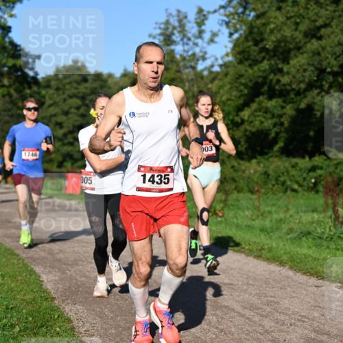 27.09.2026 - 35. Volkslauf durch das schöne Alstertal Dr. Thomas Lammeyer http://msf.ph/oto/10561344 27.09.2026 10:04:28 Laufen 1746, 005, 1435, 003 meine-sportfotos.de