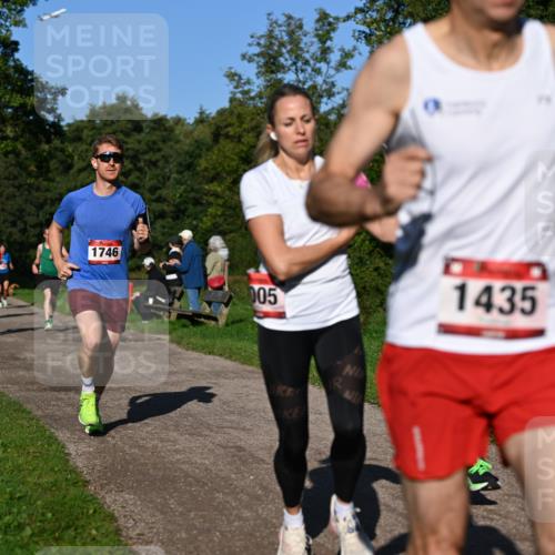 27.09.2026 - 35. Volkslauf durch das schöne Alstertal Dr. Thomas Lammeyer http://msf.ph/oto/10561349 27.09.2026 10:04:29 Laufen 1429, 1746, 005, 1435 meine-sportfotos.de