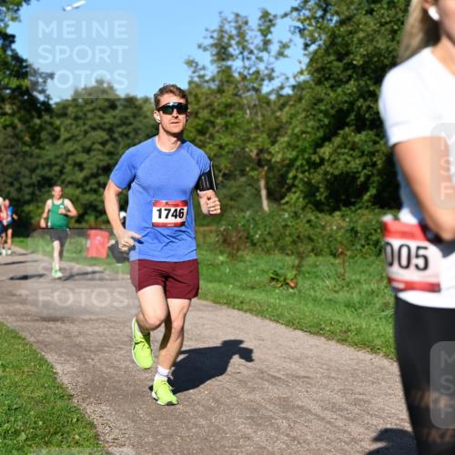 27.09.2026 - 35. Volkslauf durch das schöne Alstertal Dr. Thomas Lammeyer http://msf.ph/oto/10561354 27.09.2026 10:04:29 Laufen 1746, 005 meine-sportfotos.de