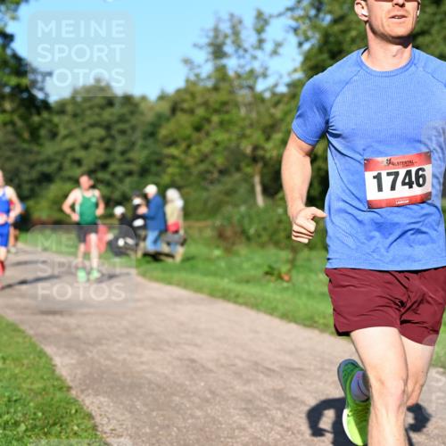 27.09.2026 - 35. Volkslauf durch das schöne Alstertal Dr. Thomas Lammeyer http://msf.ph/oto/10561361 27.09.2026 10:04:30 Laufen 1746 meine-sportfotos.de