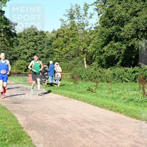 27.09.2026 - 35. Volkslauf durch das schöne Alstertal Dr. Thomas Lammeyer http://msf.ph/oto/10561365 27.09.2026 10:04:31 Laufen 1429 meine-sportfotos.de